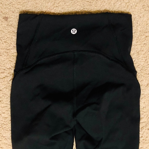 lululemon athletica Pants - Lululemon Black Crop Yoga Pants - Size 0